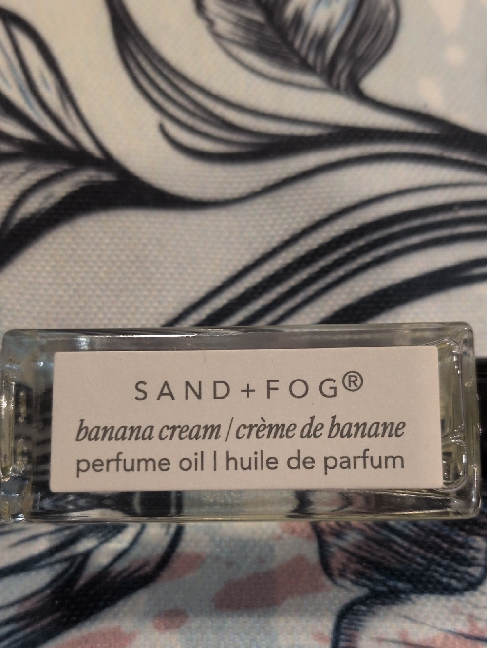 SAND + FOG Banana Cream Perfume Oil - Cream/White